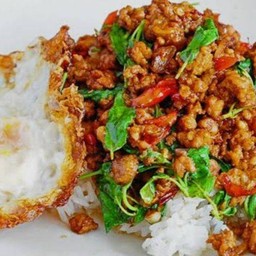 กระเพราไก่