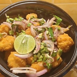ยำไก่แช่บ (กับข้าว)