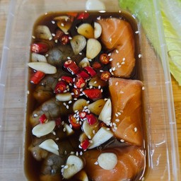 แซลม่อน + กุ้งดองซีอิ๊วเกาหลี