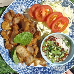 สามชั้นทอดกรอบ