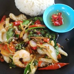 ผัดขี้เมา