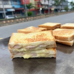 แซนวิชไส้กรอสชีส