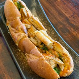 Banh mi (บั๋นหมี่)