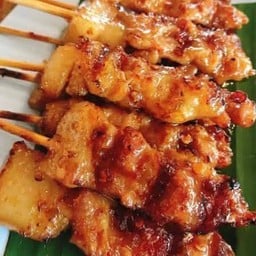 ข้าวเหนียวไก่ย่างหน้า ธกส บ้านกล้วย