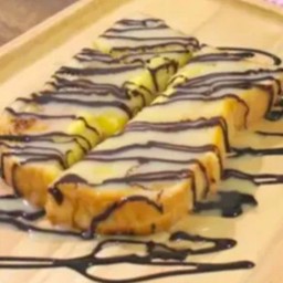 ขนมปังปิ้งเนยนม สตอเบอรี่