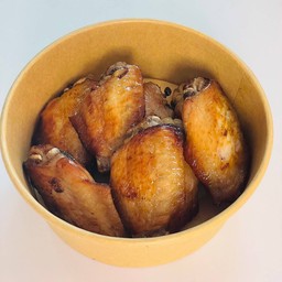 ปีกไก่ย่างน้ำจิ้มแจ่ว  (กับข้าว)