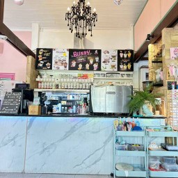 บันนี่ ดิเซิร์ท คาเฟ่