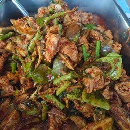 ร้านข้าวแกง นาเกลือ ซ.14 มีสาขาเดียวจ้า