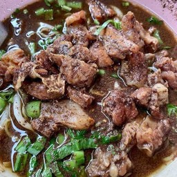 ต้มแซ่บเนื้อเปื่อยลับลับ (ใส่เลือด)