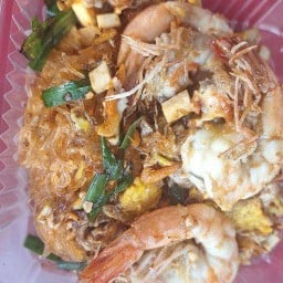 นายทอง ผัดไทย-หอยทอด (ติวานนท์) หน้าร้านบ้านยาติวานนท์ ติดกับร้านชายสี่ ข้าง 7-11 ติวานนท์-ปากเกร็ด 56