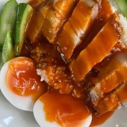 ข้าวมันกุ้ง  & ข้าวหมูแดงหมูกรอบ by yo