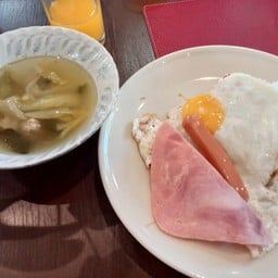 เลอชาร์มสุโขทัยรีสอร์ท