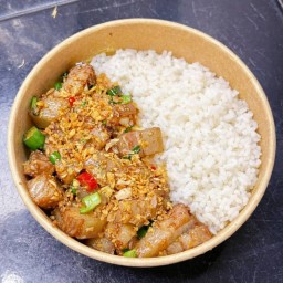 ข้าวสามชั้นคั่วพริกเกลือ