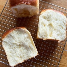 Milk  Signature - Half Loaf (250 g)