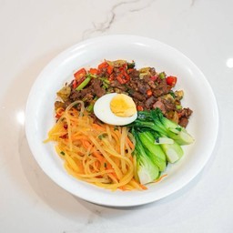 酸辣鸡杂盖码饭