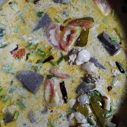 ต้มข่าไก่