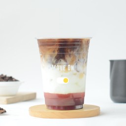 กาแฟลาเต้ สตอเบอร์รี่