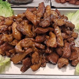 หมูซอสแม็กกี้