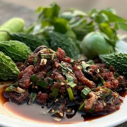 โซคเล็คเนื้อขมๆๆนองเลือรสจัดแบบอีสาน