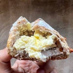 Walnut Cranberry Creamcheese