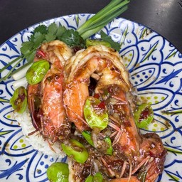 กุ้งผัดกะปิสะตอราดข้าว