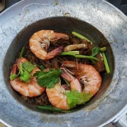 บ้านแว่นก๋วยเตี๋ยวหลอด