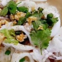 ข้าวต้มปลาหมึก