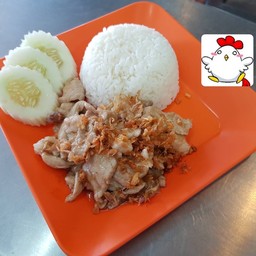 ไก่ผัดกระเทียมพริกไทยรากข้าว