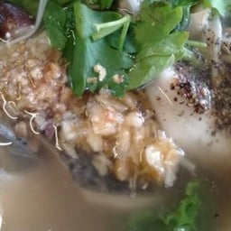 เกาเหลาหัวปลาเซลม่อน