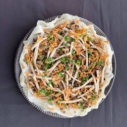 ข้าวเกรียบงาดำซิกเมเจอร์เฝอเวิน/ Pho Van Signature Black Sesame Rice Crisp