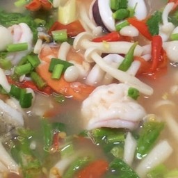 ต้มยำทะเลน้ำใส