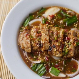 ยำหมูย่าง