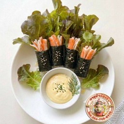 สลัดโรลสาหร่ายปูอัด จำนวน 8 คำ