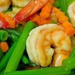 ผัดดอกหอมกุ้ง