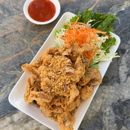 หมูกระเทียม/กับข้าว