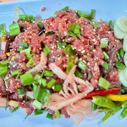 ก้อยเนื้อดิบ