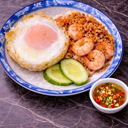 กุ้งสดผัดกระเทียมไทย(ราดข้าว)