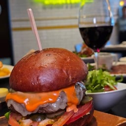 Gordon Ramsy Street Pizza Emsphere