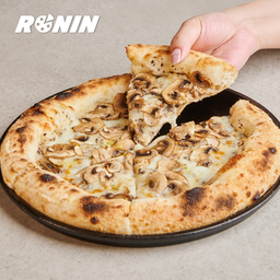 Ronin Pizza อารีย์