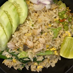 ข้าวผัดปลาเค็ม