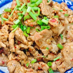คั่วพริกเกลือราดข้าว