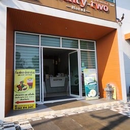 Twenty Two Hotel แม่สาย