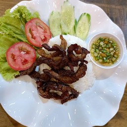 ข้าวเนื้อแดดเดียวทอด