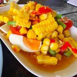 ตำข้าวโพดไข่เค็ม