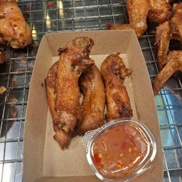 คอไก่ทอด 4 ชิ้น