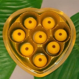 เสน่ห์จันทร์กล่องหัวใจ