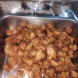 ข้าวเหนียวหมูก้อน