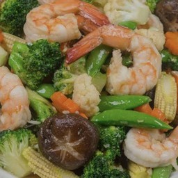 ผัดผักรวมมิตร กุ้ง