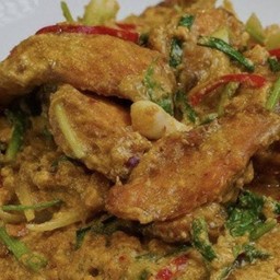 ปลาทับทิมผัดผงกะหรี่