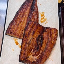 Unagi Naruse พร้อมพงษ์